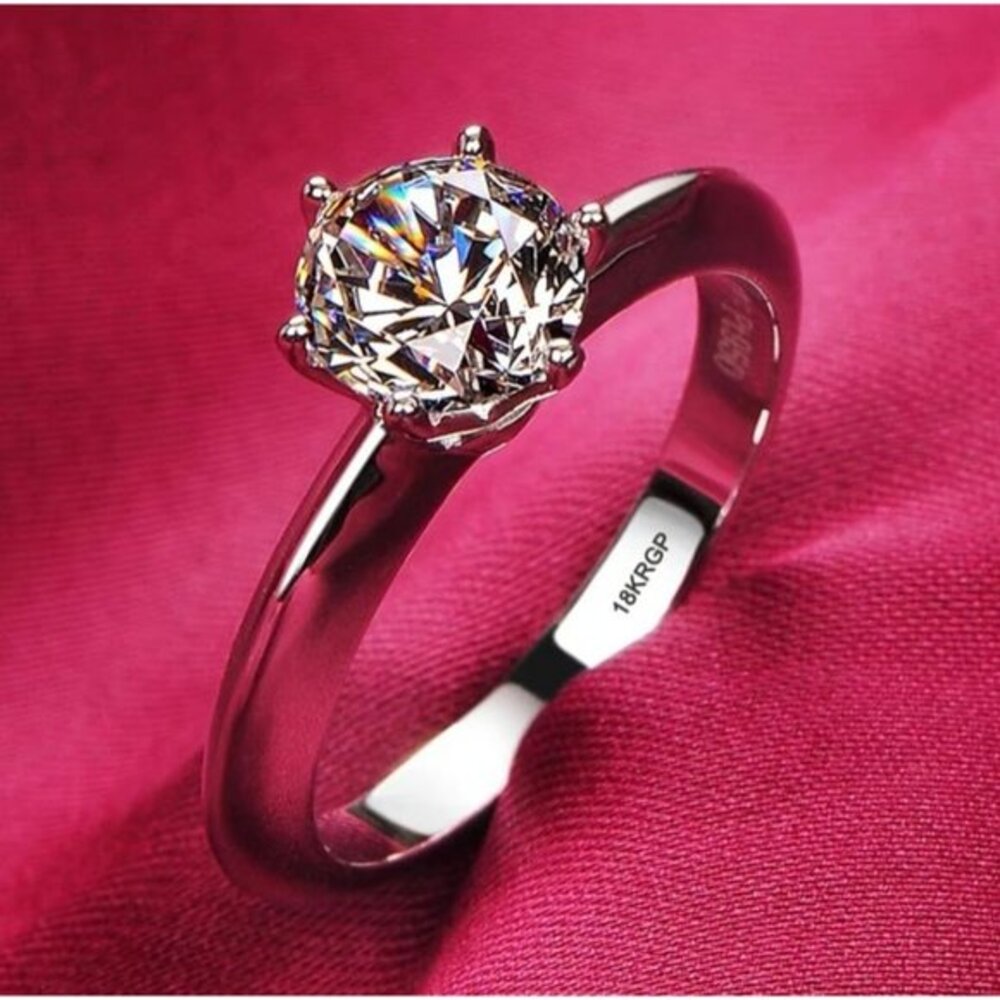White Gold High Quality Zircon Ring